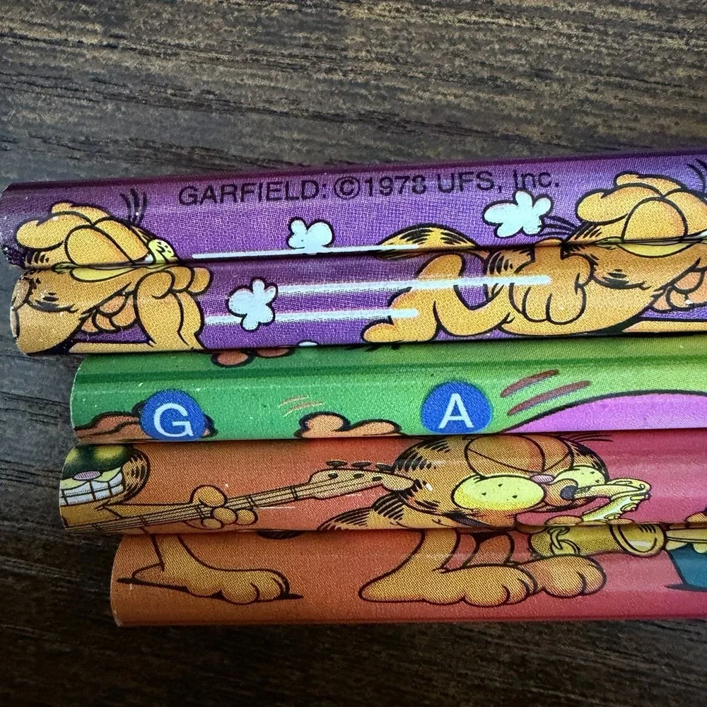 Vintage 1978 Garfield PENCIL LOT OF 5 Unused Loose Pencils Regular Size
